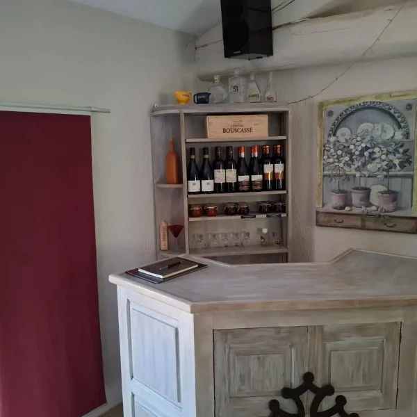 BAR-SALON