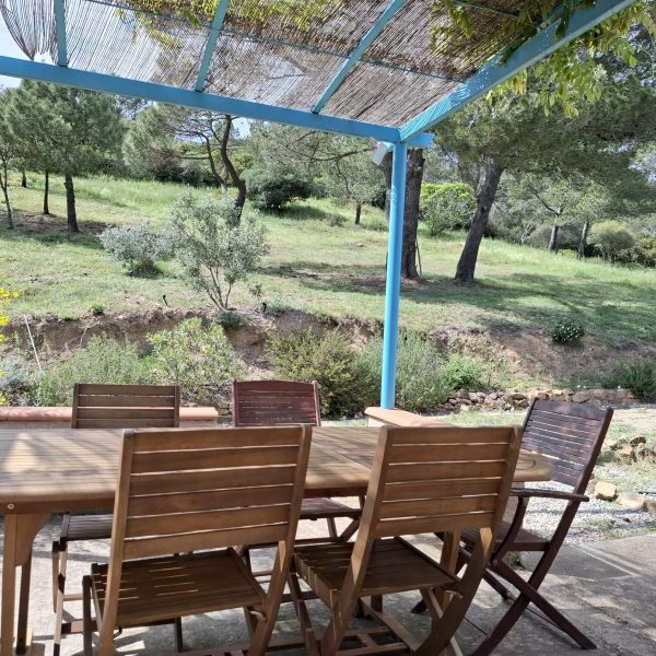 ESPACE REPAS EXTERIEUR 1